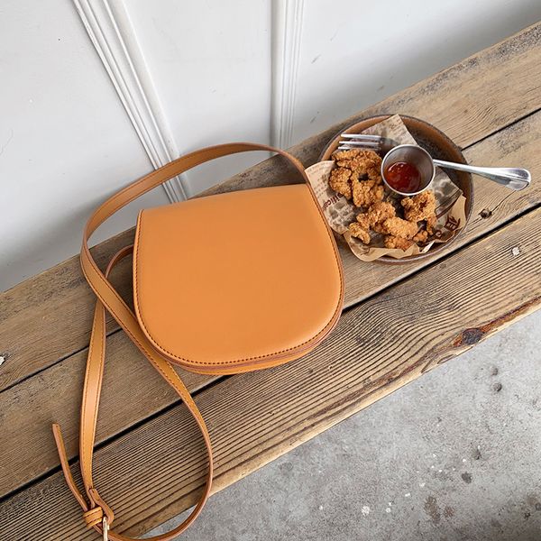 

корейская версия большой емкости небольшой аромат сплошной цвет 2020 простой маленький круглый сумка седло мешок кроссбоди мини