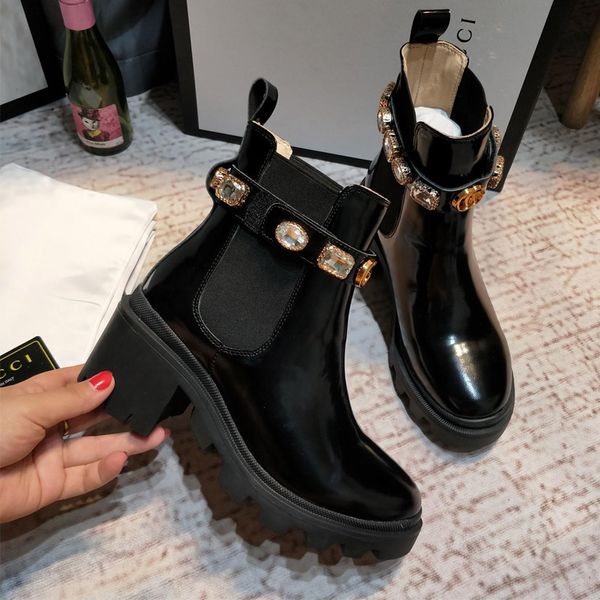

Новое прибытие Brand Women Boots Роскошная сексуальная Толстый каблук Desert Платформа загрузки Bee Star из натуральной кожи зимы Размер обуви 35-41 e6