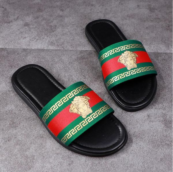 

Дизайнер резиновые сандалии слайд Цветочные парча мужские тапочки Передние днищ