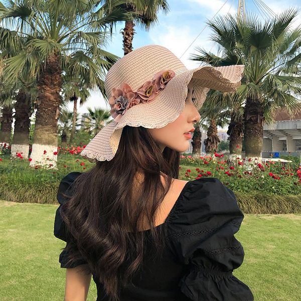 

Stylish Wide Brim Hats Women Flower Straw Hat Summer Thin Section Caps Breathable Sun Hat Outdoor Designer Hat