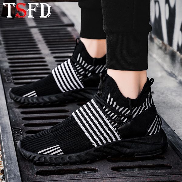 

black sneakers man sneakers ultralight sport shoes male mesh breathable running shoe men's sports platforms slip-on footwear v21