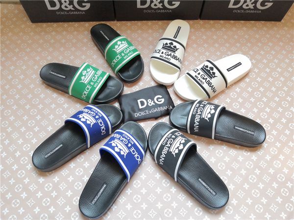 

Горячий 2020 НАПЕЧАТАННЫХ телячьи, РЕЗИНА SLIDERS телячьей верхний стелька с прорезиненными фирменными этикетками Womans и Мужскими шлепками Бич Beach35-46