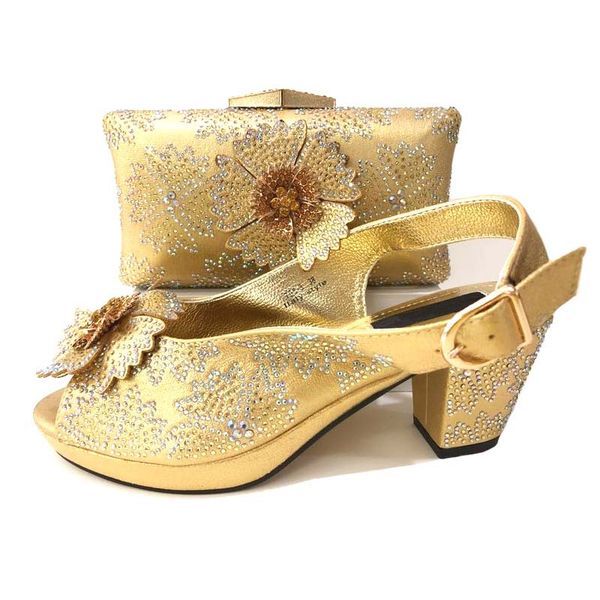 

New fashion gold women pumps and bag with rhinestone decoration african flower shoes match handbag set V0213,heel 7.5CM