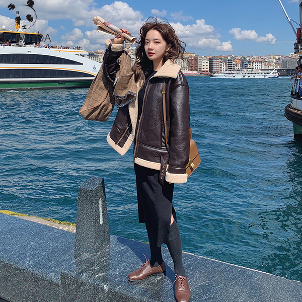 

2019 winter new women lamb fur bomber real leather jacket sheepskin shearling coat oversized genuine leather jacket, Black
