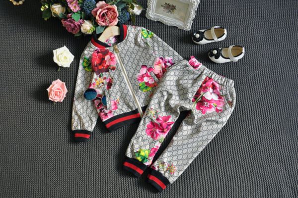 

Children's clothing European and American version of small and medium-sized boys and girls stereo flowers long-sleeved zipper shirt + pants