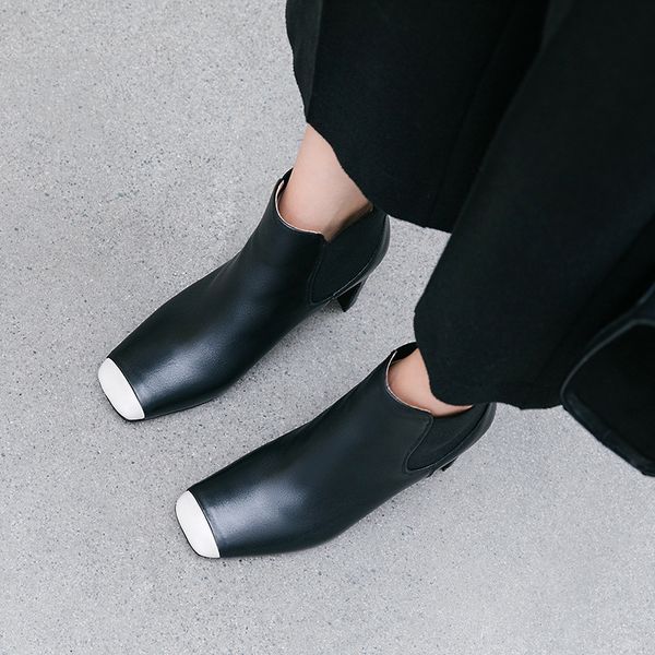 

latest fashion boots high-heeled shoes girls with fine with boots leather circle head season short, Black