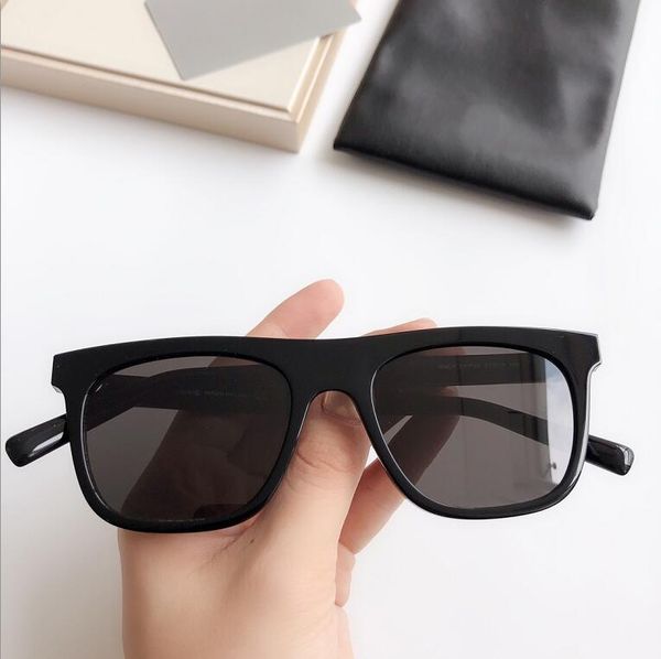 

new fashion women sunglasses walk men sunglasses simple and generous men sun glasses outdoor uv400 protection eyewear with case, White;black