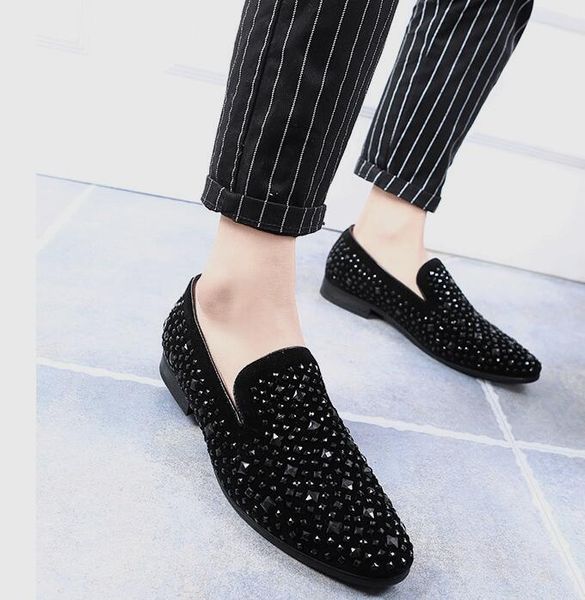 

genuine leather 2020european men foot casual fashion loafer shoes for young men flat low diamond business shoes black size 39-45