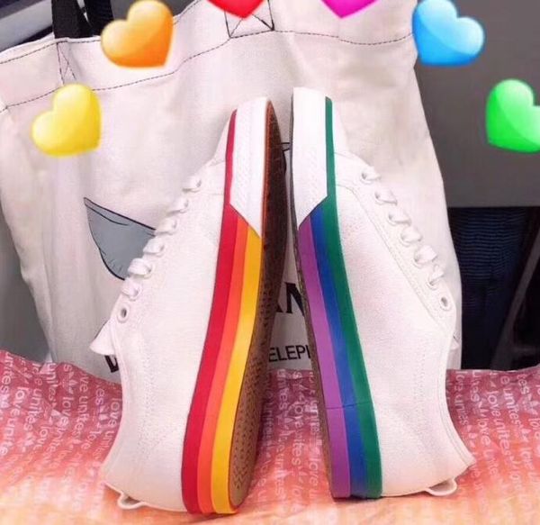 

2019 new casual designer sneakers shoescanvas white shoes rainbow sole couple men women shoes casual sports shoes chaussures io560, Black