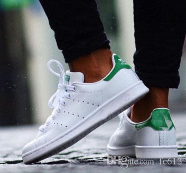 

Hot 2018 Lovers Stan Smith Men Women casual shoes Classic High Quality Athletic More Casual Leather Sport superstar skateboarding Sneakers