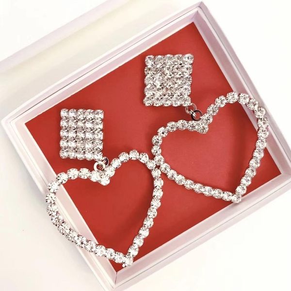 

2020 и американские женщины ювелирные изделия серьги, прекрасный и живой квадратный алмаз любовь шаблон темперамент элегантная мода, Golden;silver