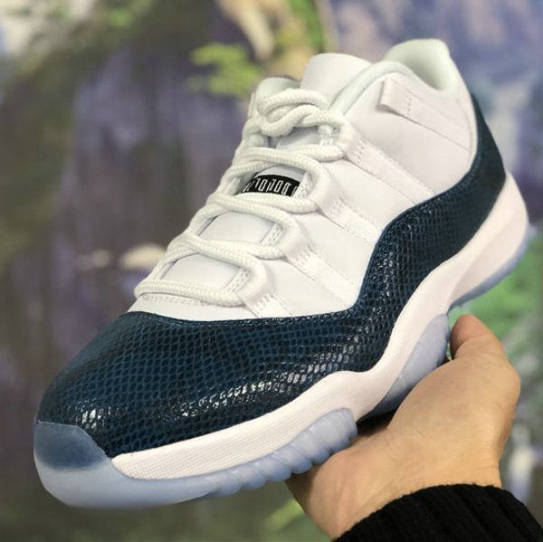 

2019 low 11 snakeskin basketball shoes jumpman 11s blue white new designer real carbon fiber mens outdoor athletic trainers sneakers, White;red