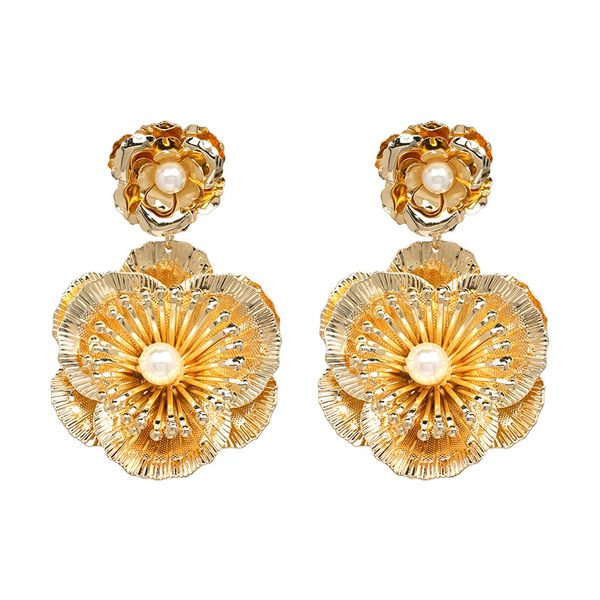 

2019 europe new vintage gold color metal flower big stud earrings for women fashion personality statement oorbellen, Silver