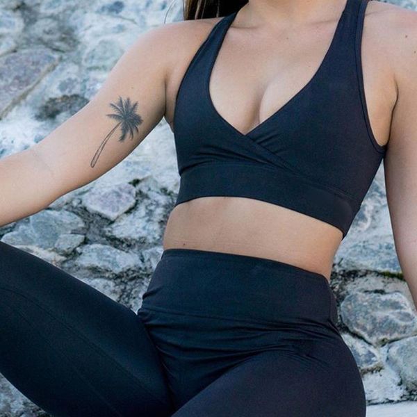 

seamless yoga suit ladies fitness clothing sportswear printed shorts ladies gym leggings straps sports bra 2 piece set sportswea, White;red
