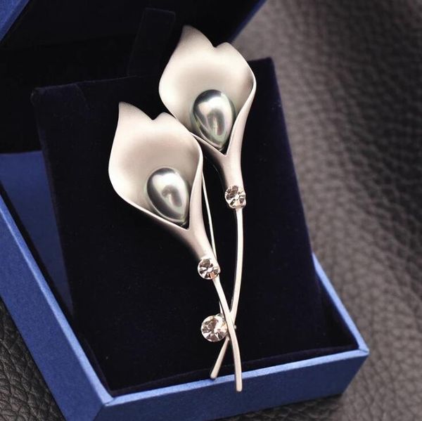 

women overcoat dressing brooches pins accessories crystal rhinestone sapphire brooch pearl ginkgo leaf biloba paragraph coat pin mountings, Gray