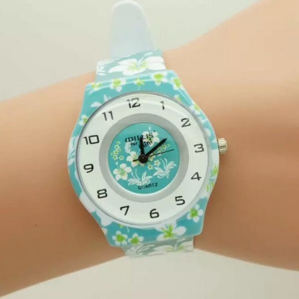 

new flower women quartz fashion willis watch round dial analog wrist watch with ultrathin plastic band relojes relogio, Slivery;brown