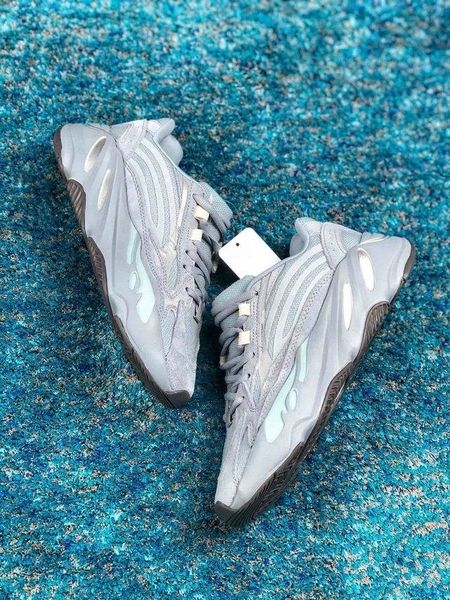 

2019 700 2 new wave runner mens women designer sneakers hospital blue v magnet tephra kanye west sport outdoor shoes