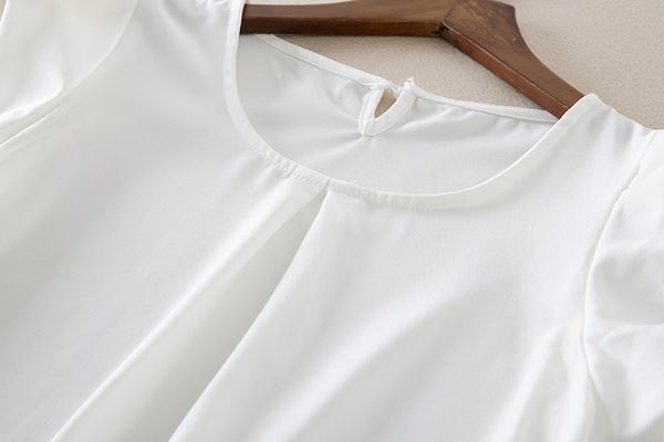 

pure color fold sets shoulder pads t-shirts with short sleeves, White