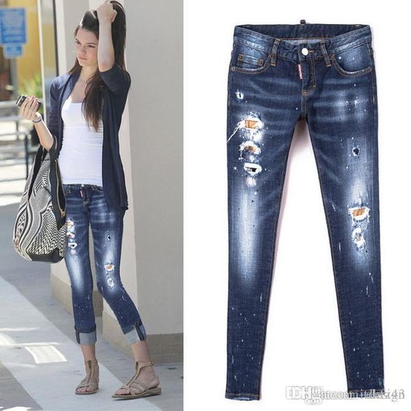 

young woman yellow leather patch detail 5-pocket jeans low waist trim fit denim pants cool girls, Blue