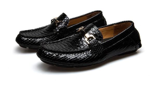 Novo estilo preto artesanal com ouro patente fivela moda loafers sapatos de vestido de festa de casamento dos homens apartamentos Sapatos De Ervilhas