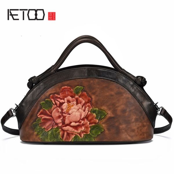 

aetoo new leather female baotou layer cowhide hand wipe color vintage handbag shoulder oblique carry leather female bag