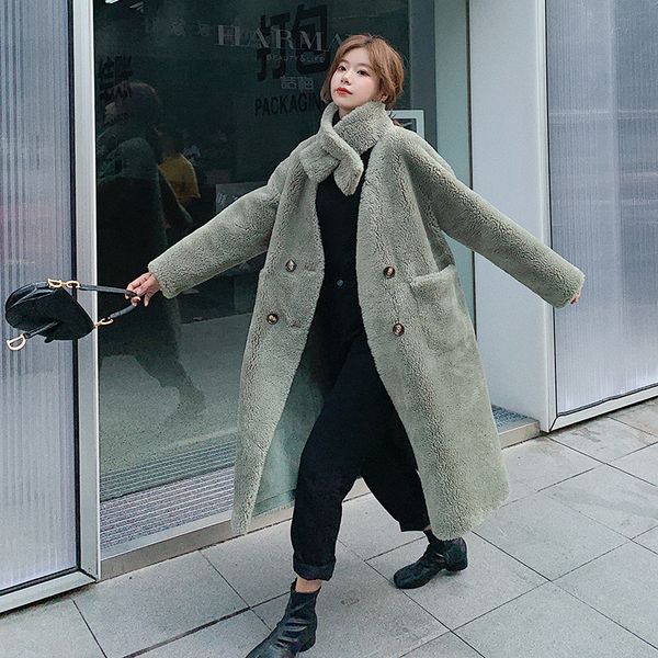 

paris fashion autumn and winter models from windbreakers long ins fur one lamb fur with scarf, Black