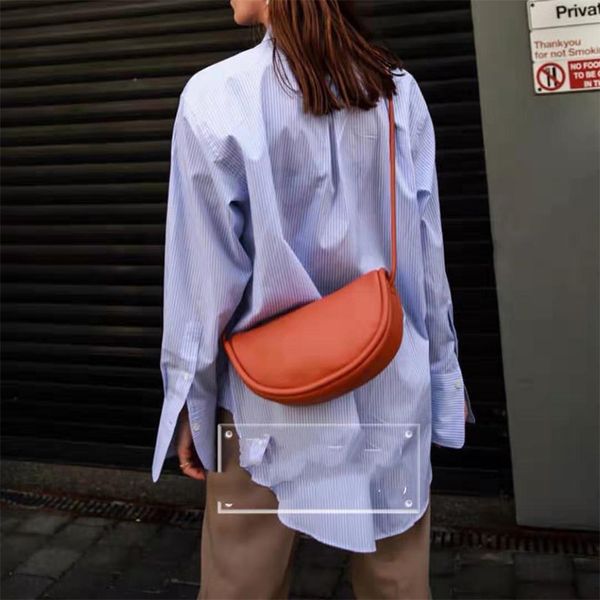 

saddle bag female leather retro simple women's bag new minority one-shoulder fashion oblique arm