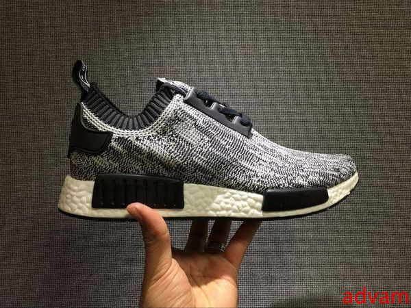 

2019 wholesale new r1 runner primeknit men's running shoes fashion running sneakers for men and women black
