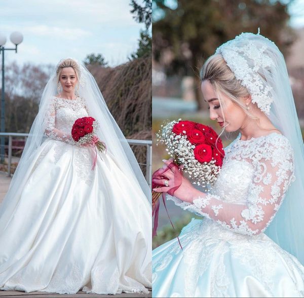 2019 Sheer Scoop Neck Lace A linha de vestidos de casamento mangas compridas de cetim Applique trem da varredura vestidos de noiva de casamento vestido BC0974