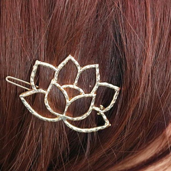 

2017 new jewelry heart like lotus flower elegant lotus art metal retro styling hairpin wholesale manufacturers, Golden;white