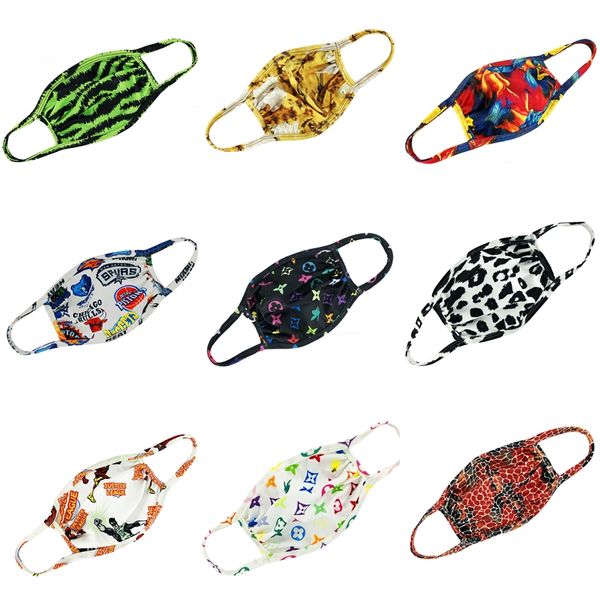 

дизайнер printed face mask 3 layer ear-loop dust mouth маски эр 3-слойный нетканые анти пыли маска мягкая дышащая наружная часть # 256, Black
