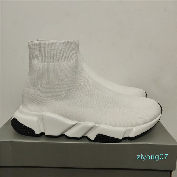 

2020 new designer shoes speed runner trainer black red oreo triple black flat fashion sock casual sneaker aq02 cs07