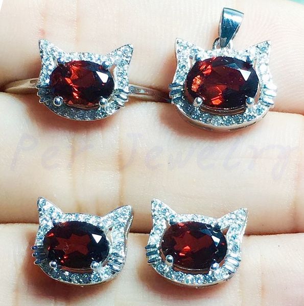 

natural garnet jewelry set 925 sterling silver 1pc pendant,1pc ring ,1pair stud earring 1.4ct*1pc,1ct*3pcs gemstone #xy18101907, Black