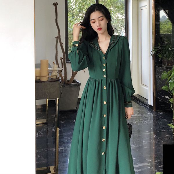 

2019 new high cold women's retro style color contrast mature wisdom smoked french platycodon color buckle dress, Black;gray
