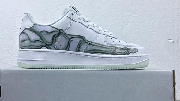 

2020 forced 1s qs skeleton classic basketball shoes for men women lighted low cut casual sneaker trainers sport shoes size 36-45, Black