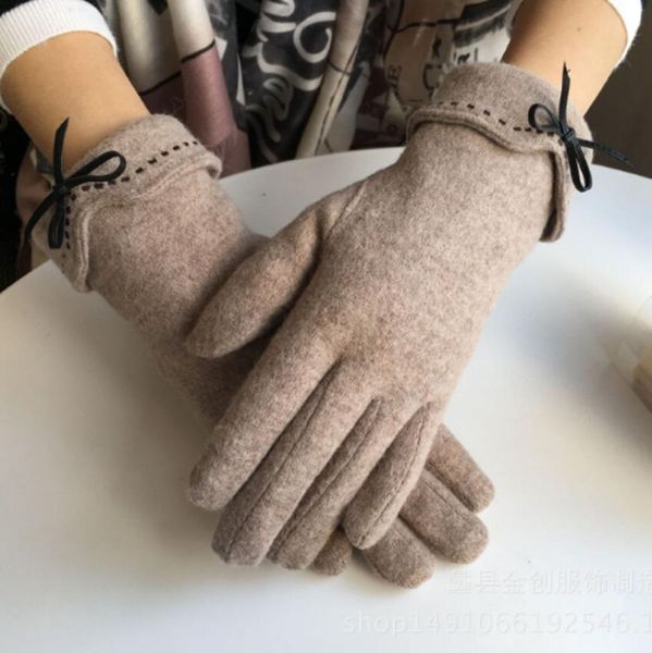 

cashmere korean bow gloves autumn and winter plus velvet thick knitted finger touch screen warm wool gloves, White
