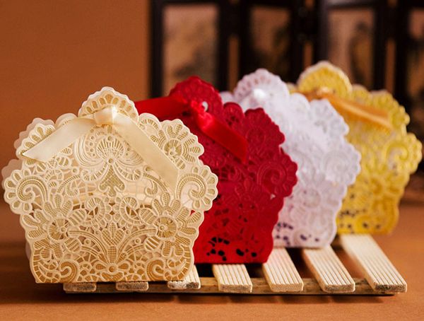 

beige/gold/white/red laser cut wedding favor boxes wedding candy box paper gift box boite a dragee casamento caixa corte a laser