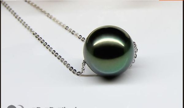 

stunning round south sea13-14mm black green pearl necklace 14k, Silver