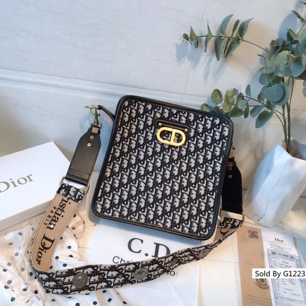 

women s trend summer must-have wild casual classic ladies canvas printing logo saddle bag