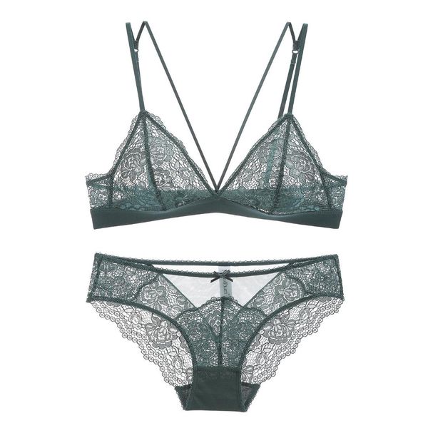 

manufacturers direct selling a generation of fat lace triangle cup bra comfortable non-steel ring transparent ultra-thin bra und, Red;black