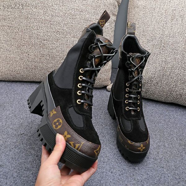 

european station winter new short boots custom heel high heel martin boots retro exquisite leisure thick bottom motorcycle boots women, Black