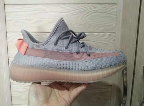 

2019 v2 kanye west form hyperspace clay static men designers shoes women bred semi frozen sesame running fashion shoe sport sneakers