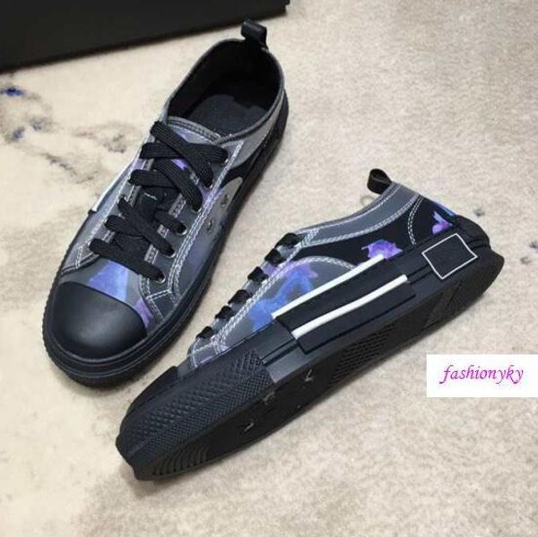

classics b23 single m classic as the main vision, in the way of large-area printing on the upper lovers shoes 35, Black