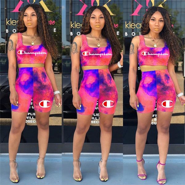 

Tie-окрашенная Женщины Чемпион Письмо Шорты Tracksuit Crop Tank жилет Футболка Шорты 2 шт Комплект рукавов Костюмы Марка Спортивная B01091
