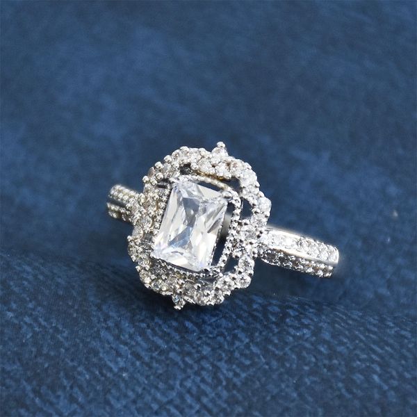 

luxury design female square crystal rings white gold color rings anniversary gifts jewelry for women lady wholesale zr067, Slivery;golden