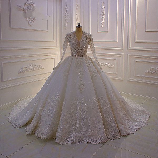 

luxury 2020 lace ball gown wedding dresses v neck appliqued sequins cap sleeve modest bridal gowns sweep train plus size robes de soiree, White