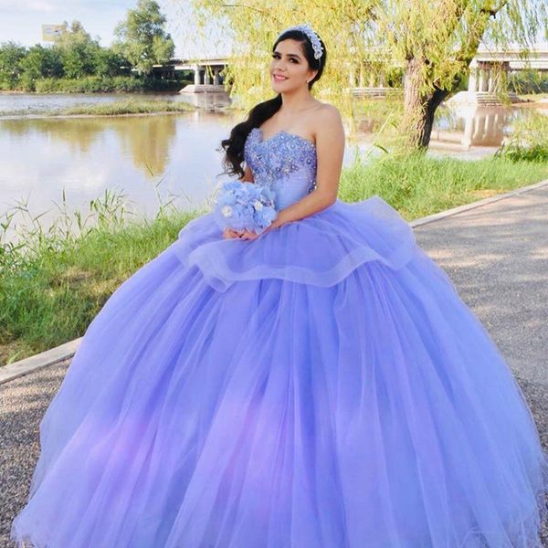 

lavender lace beaded crystals quinceanera dresses sweetheart lace up back ball gown prom wear custom size evening party sweet 16 dresses, Blue;red