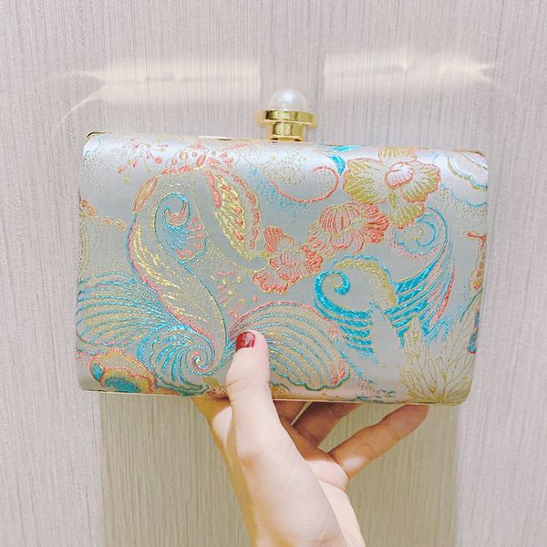 

retro handbag women's new fashion chain small square bag embroidery dress party handbag purse