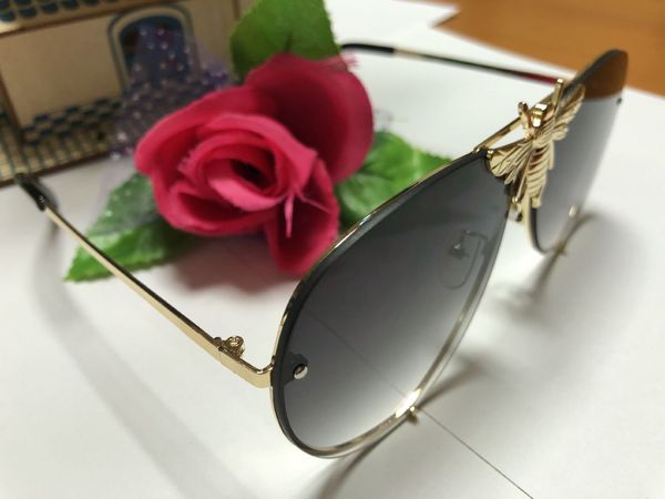 

2238 sunglasses men women brand designer popular fashion big summer style with the bees buffalo horn glasses come with box, White;black
