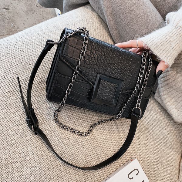 

2020 new winter female bag handbag stone grain chain shoulder diagonal bag lady leisure small square package tide package